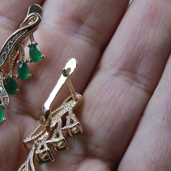 14k Diamond Emerald Earring - Picture 3 of 3
